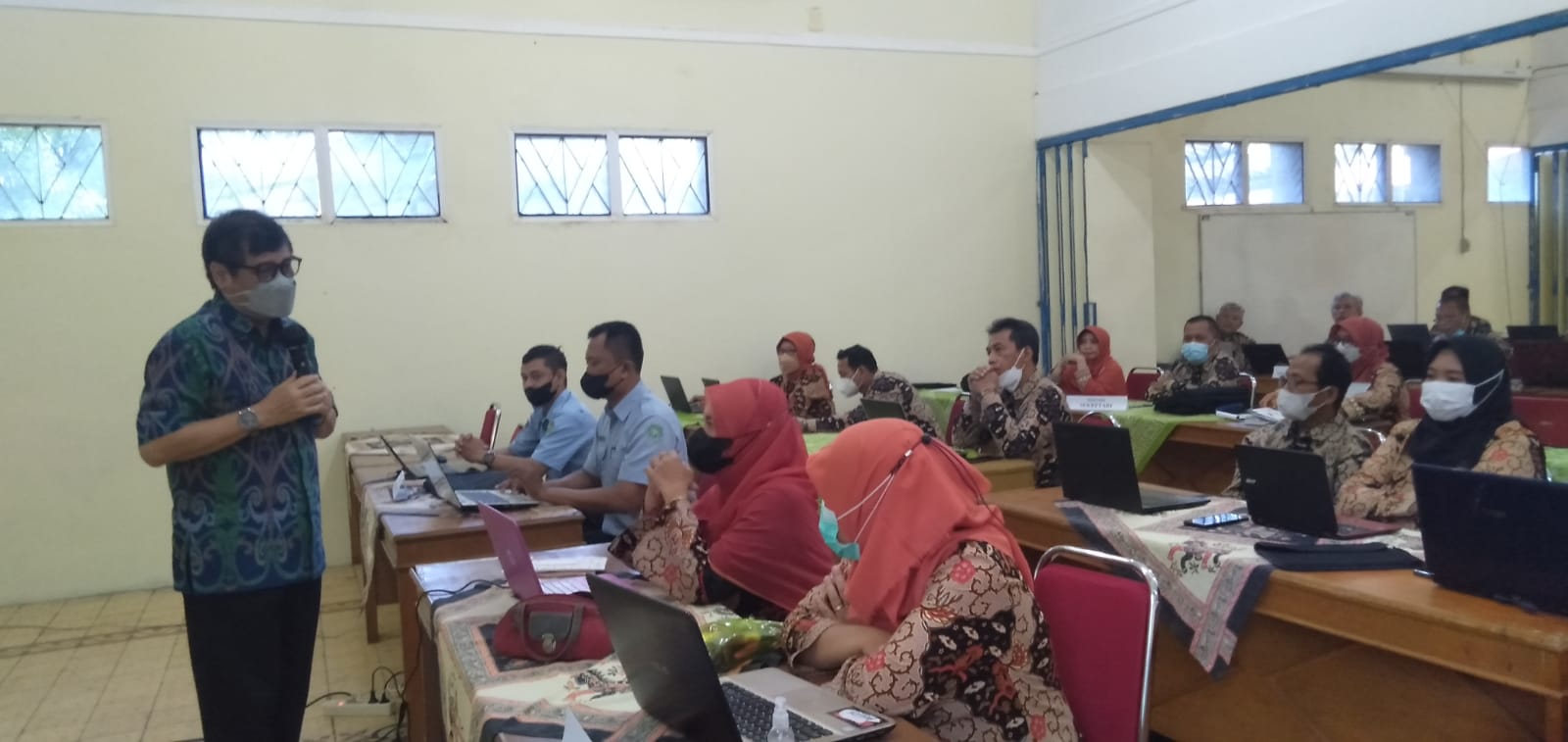 Workshop Penyusunan Kurikulum MBKM (Merdeka Belajar Kampus Merdeka)